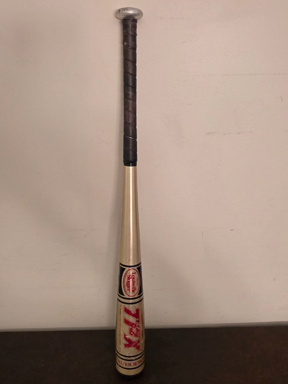 TPX Louisville Slugger 2-5/8" Barrell Model is a high-quality baseball bat